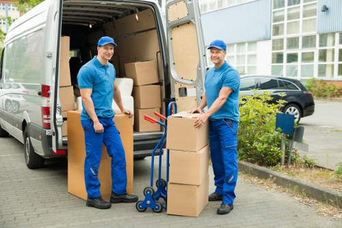 Packing and furniture moving support for homes and flats in Archway