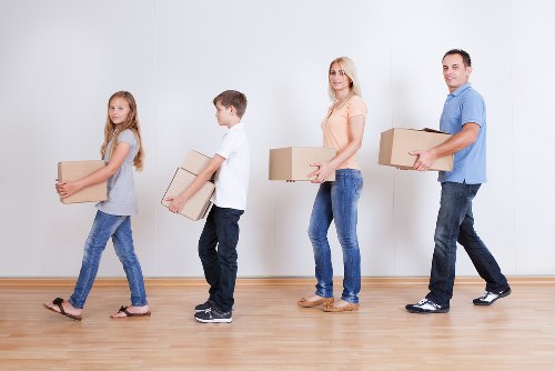 Local moving truck hire service near Archway residential properties